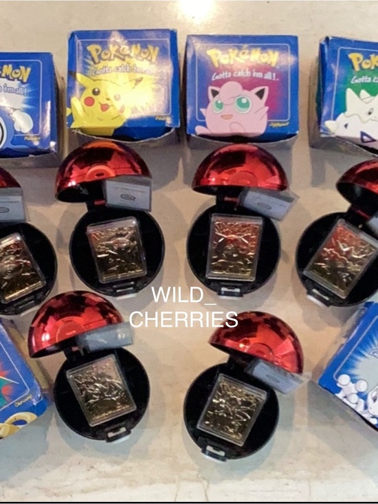Pokemon Other - 1999 Pokemon 23K Gold Plated Cards Burger King Charizard Card Complete Set Of 6